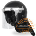 Contra el casco de antidisturbios para la policía